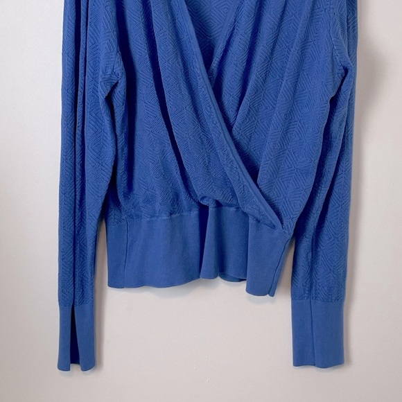 Faith & Zoe. Stitch fix Blue Daphne Surplice Sweater. Size XXL. Faux Wrap. NWT. - Picture 5 of 11
